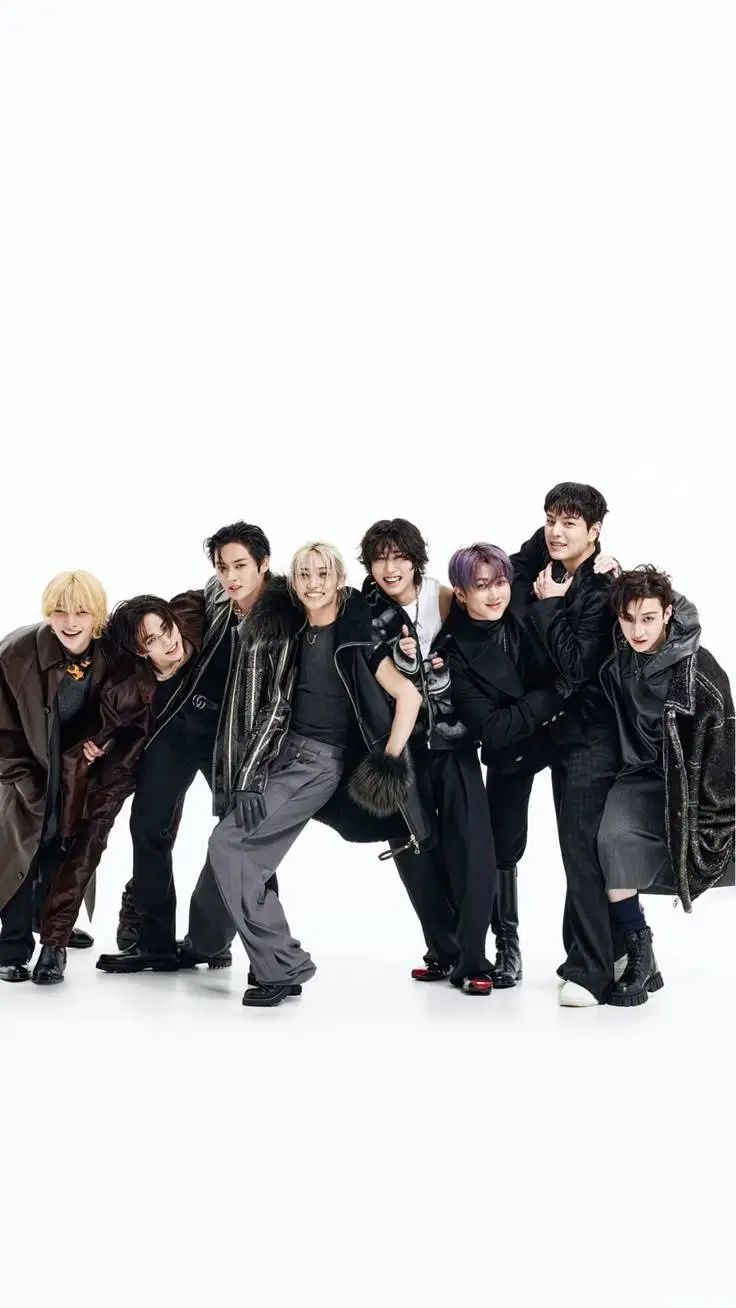 ai character: stray kids y tu background