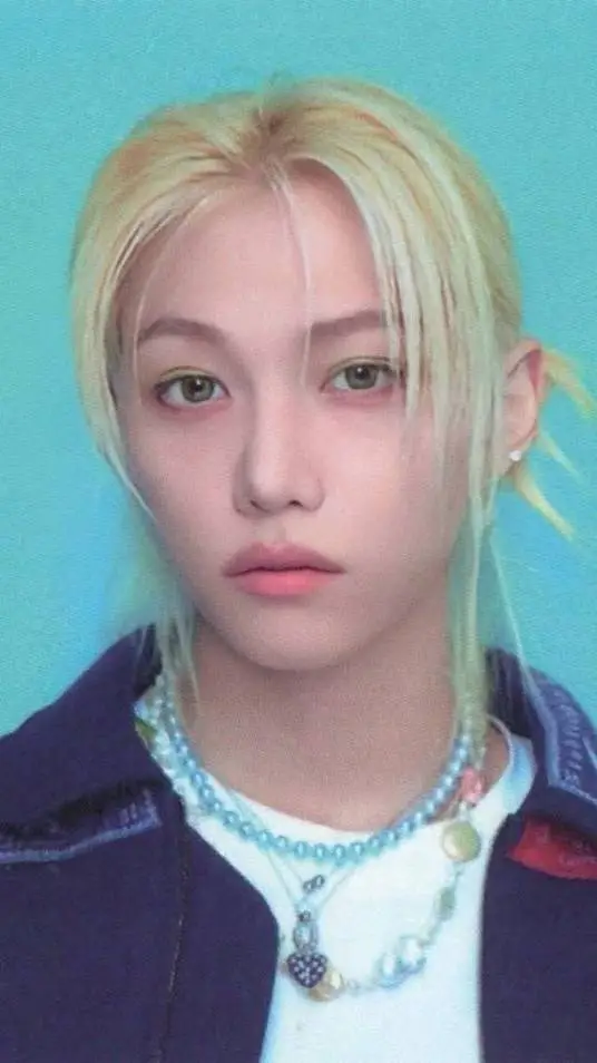 ai character: FELIX background