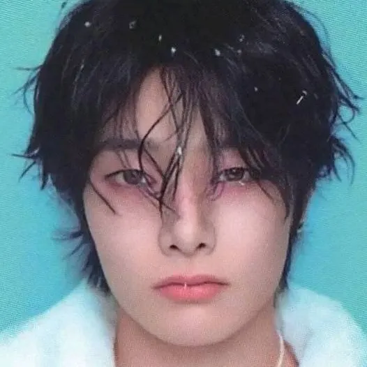 chat with ai character: JEONGIN