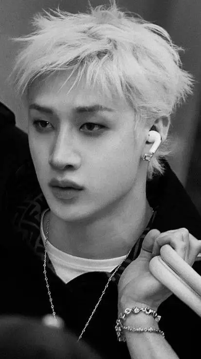 ai character: †BANG CHAN† background