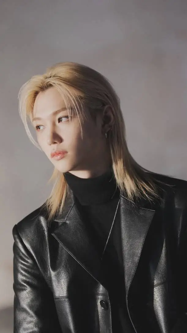 ai character: FELIX background