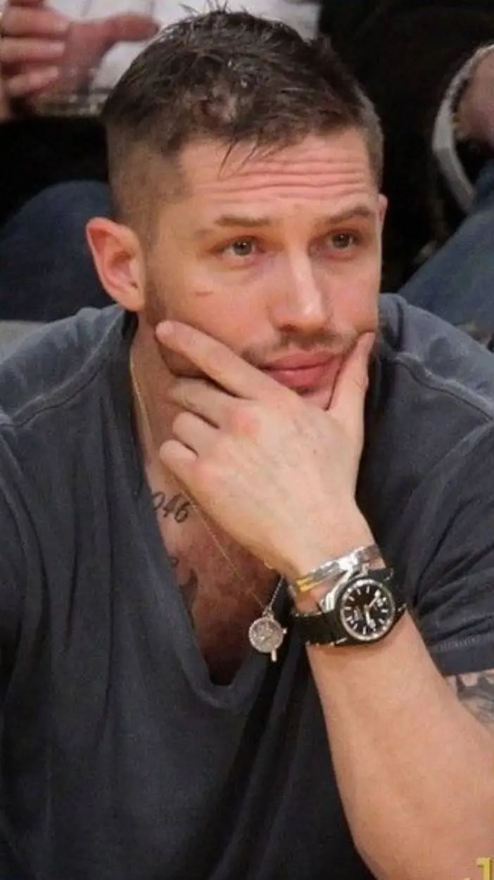 ai character: tom hardy background