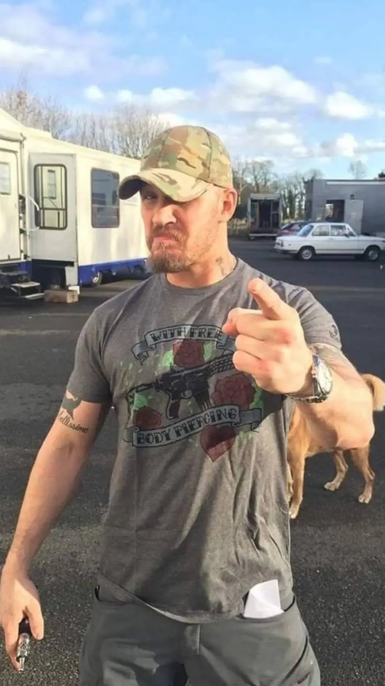 ai character: tom hardy  background