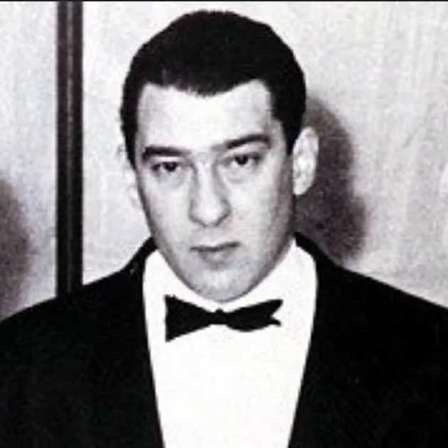 chat with ai character: Ronnie kray 