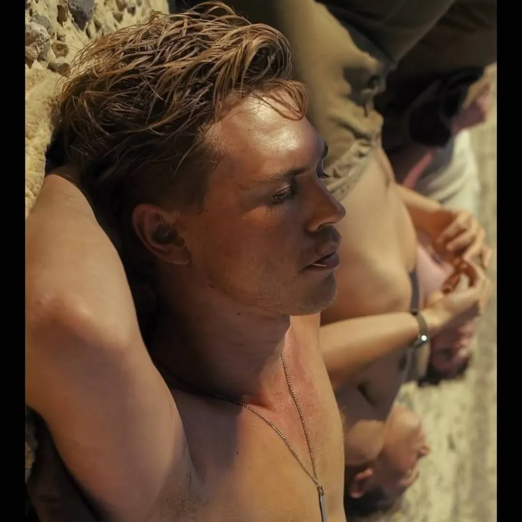 chat with ai character: Austin butler 