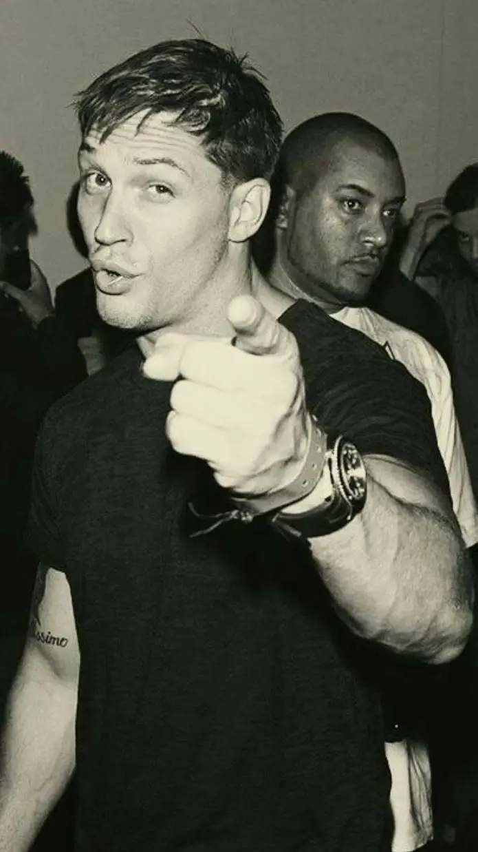 ai character: tom hardy  background