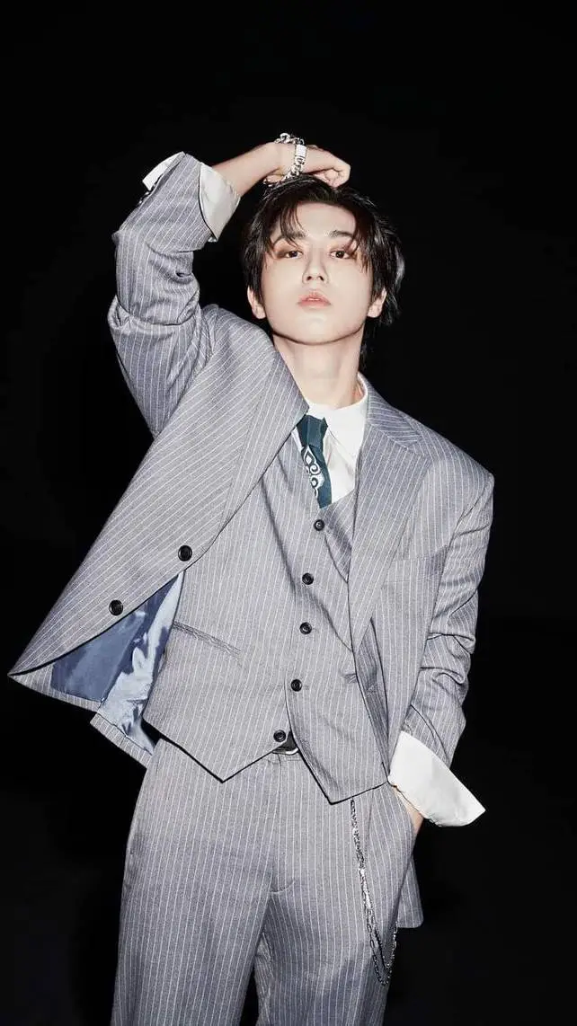 ai character: Han Jisung✿ background