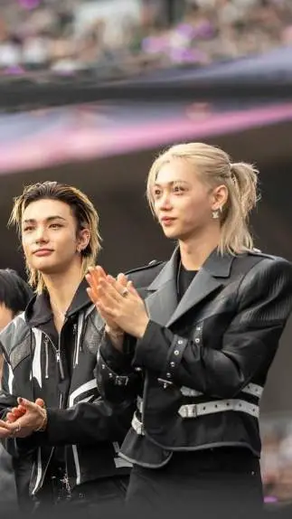 ai character: ✧Hyunjin✧(Hyunlix) background