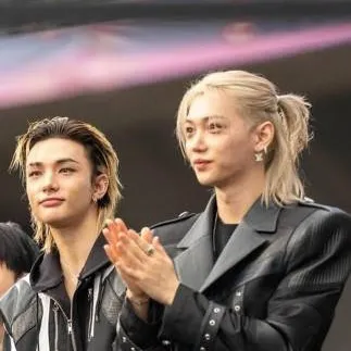 chat with ai character: ✧Hyunjin✧(Hyunlix)