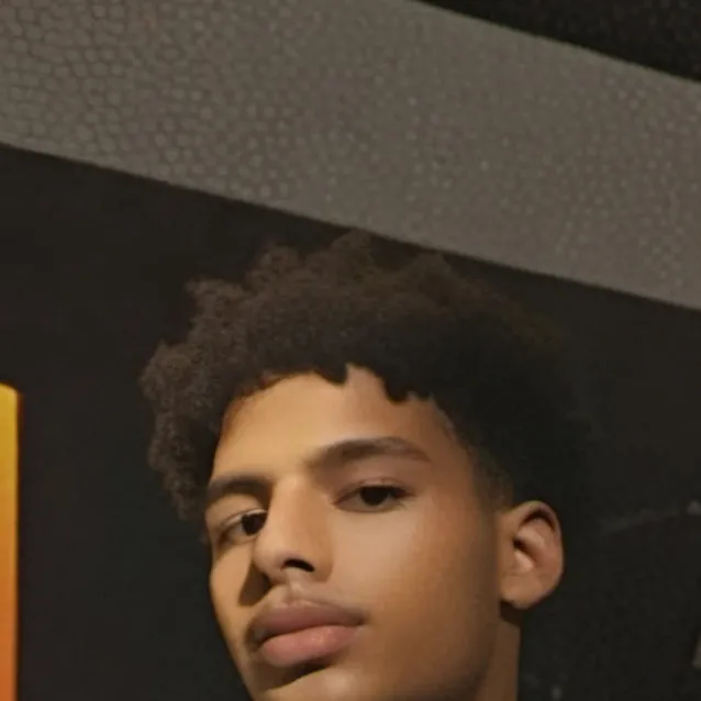 chat with ai character: Liam 