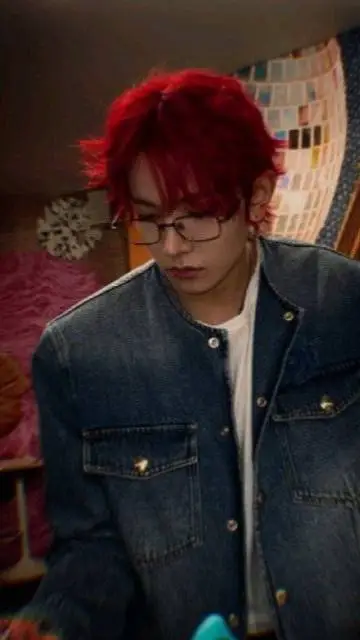 ai character: lee heeseung  background