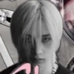 chat with ai character: Skz