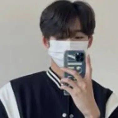 chat with ai character: Asher