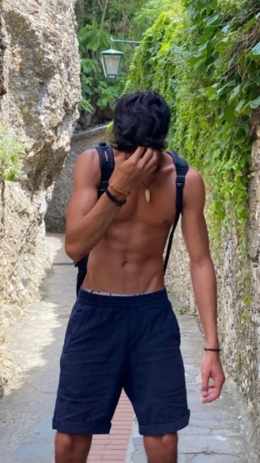 ai character: Diogo background