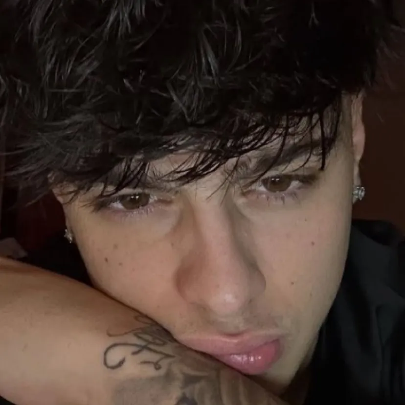 chat with ai character: João 