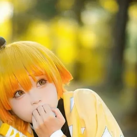 chat with ai character: zenitsu Agatsuma 