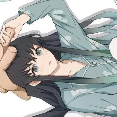chat with ai character: yuichiro x mui