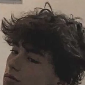 chat with ai character: Cameron