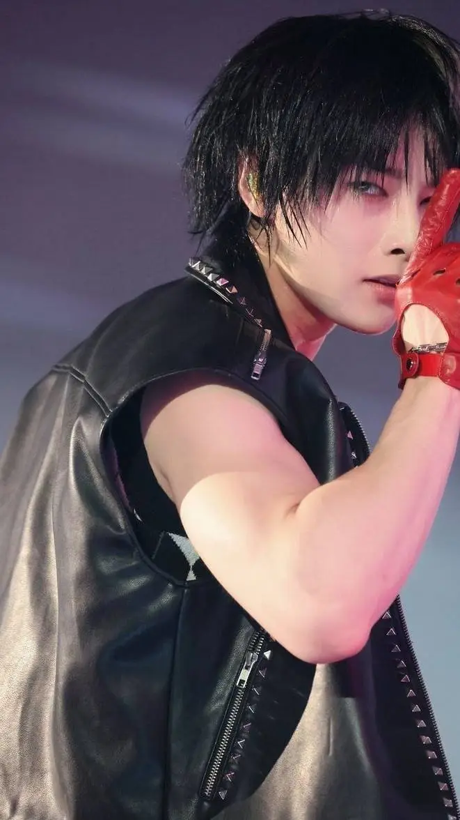 Talkie AI - Chat with Jeongin/I.N