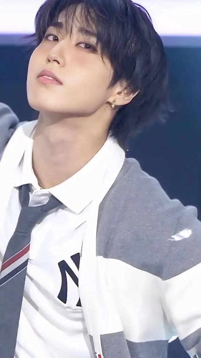 ai character: Han background