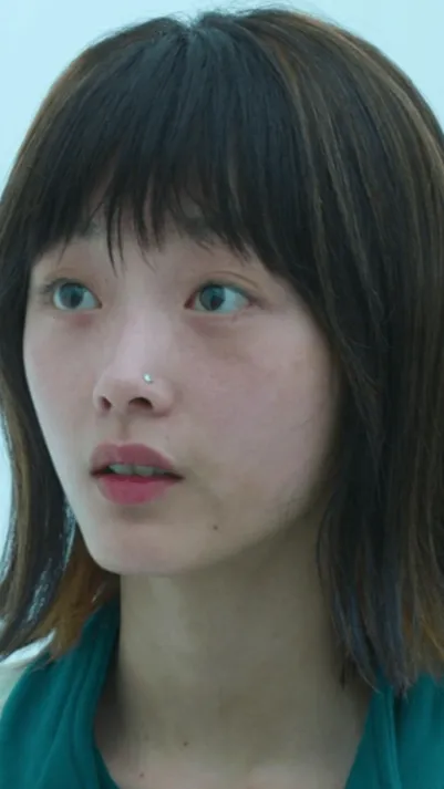ai character: Ji-young  background