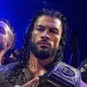 chat with ai character: Roman Reigns 