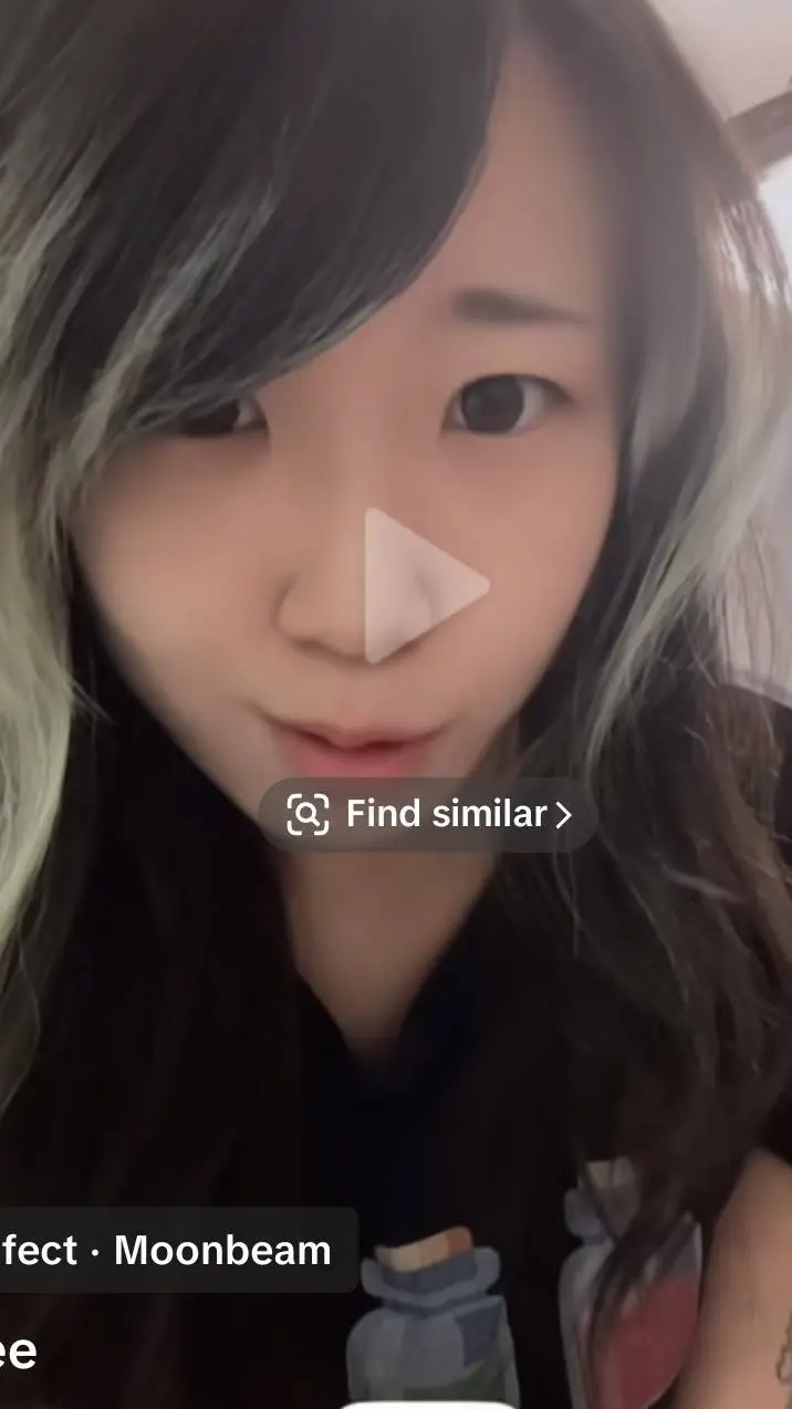 ai character: yoolee  background