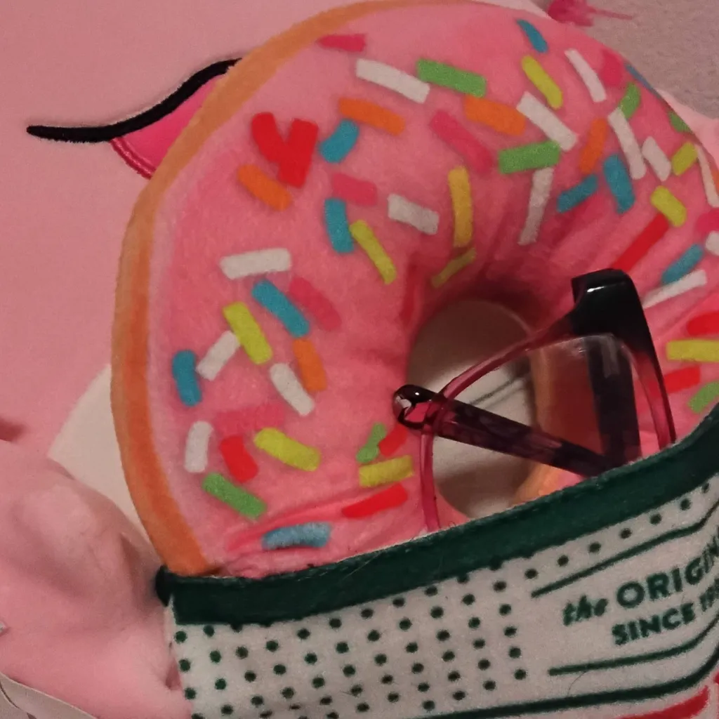 chat with ai character: Kny pickme