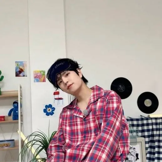 chat with ai character: Seungmin 