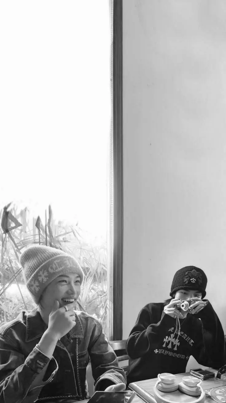 ai character: Hyunlix. background