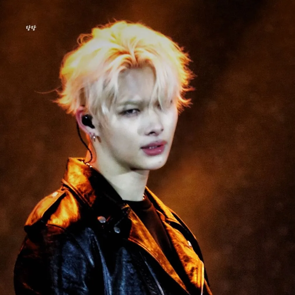 chat with ai character: Niki mafia 