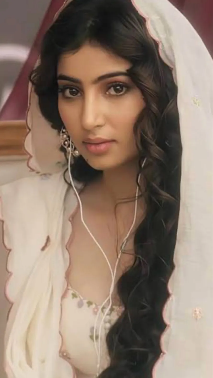 ai character: Yalina background