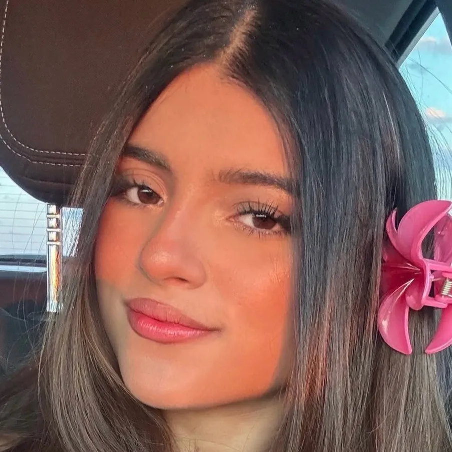 chat with ai character: Kimaya