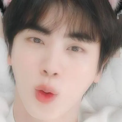 chat with ai character: Kim Seokjin 