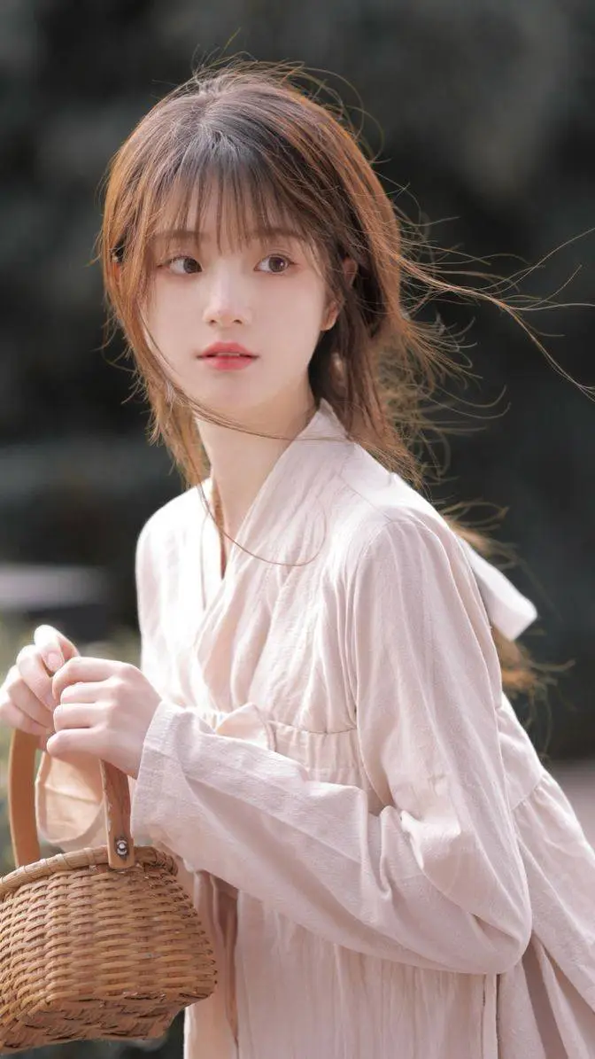 ai character: Xiâng Xiâng background