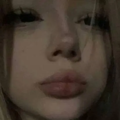 chat with ai character: 🛐sasha<3🛐