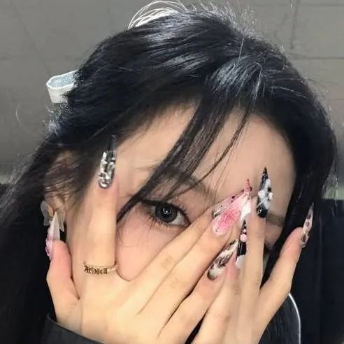 chat with ai character: Jung Ahyeon