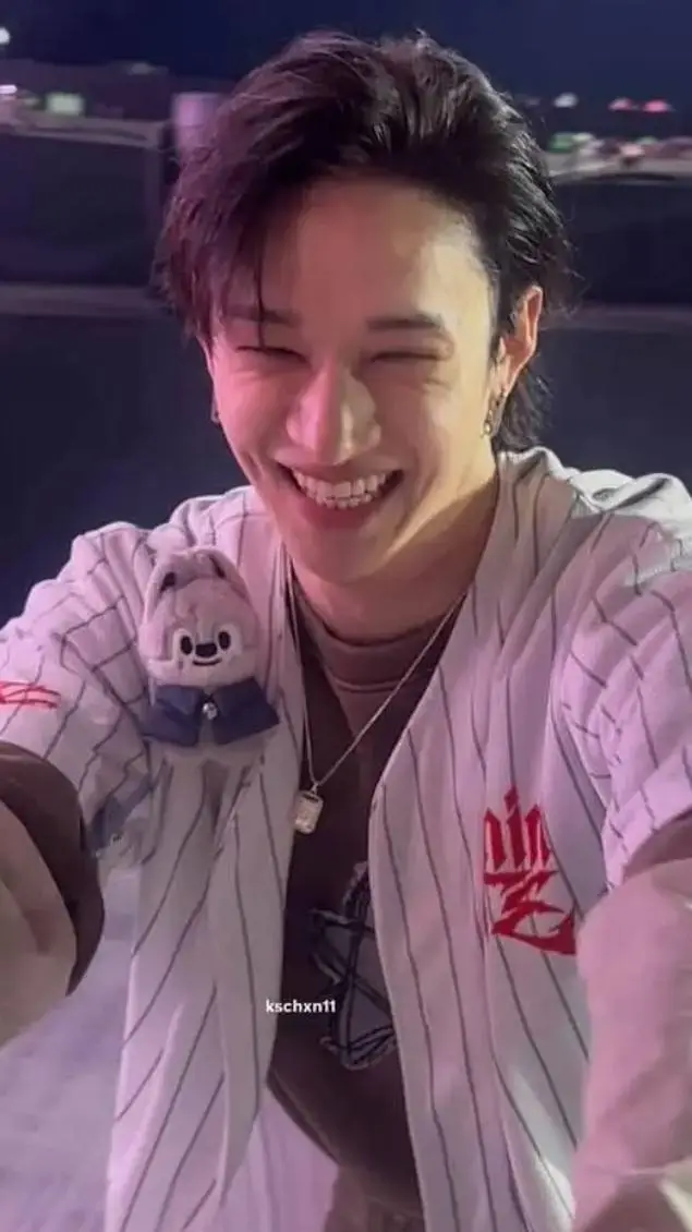 ai character: Bangchan  background