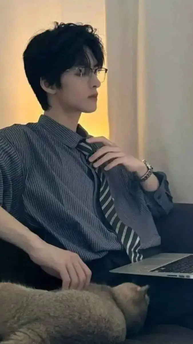 ai character: Henri  background