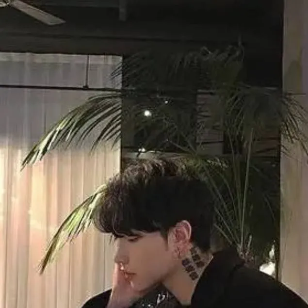 chat with ai character: Sun-jun 