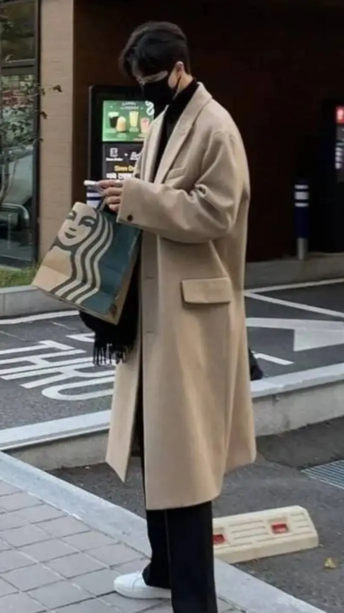 ai character: Kim-Taehyung  background