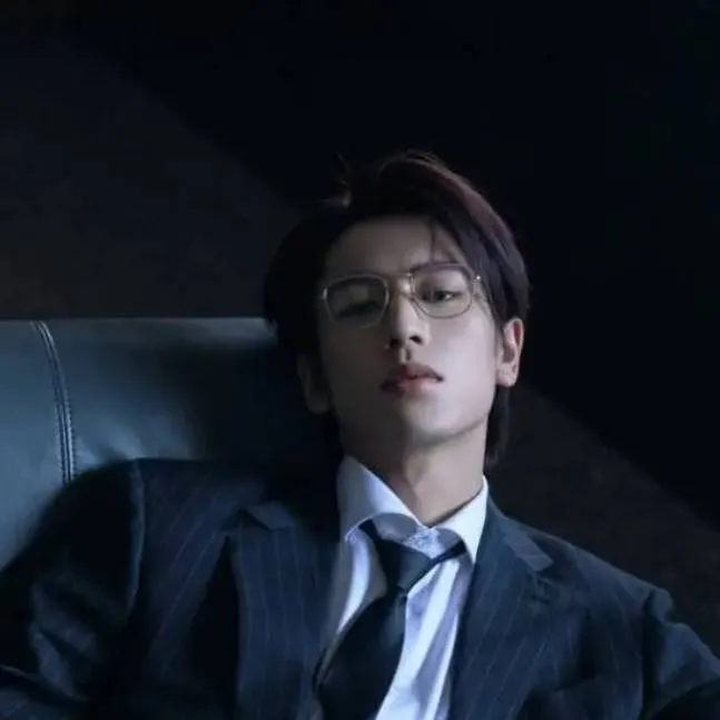 chat with ai character: Kim-Seojun 