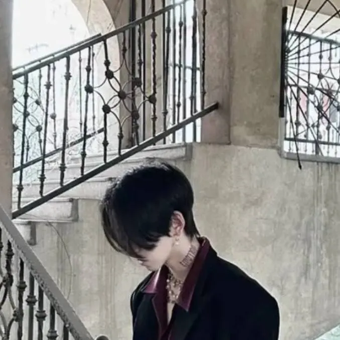 chat with ai character: Sun-woo 