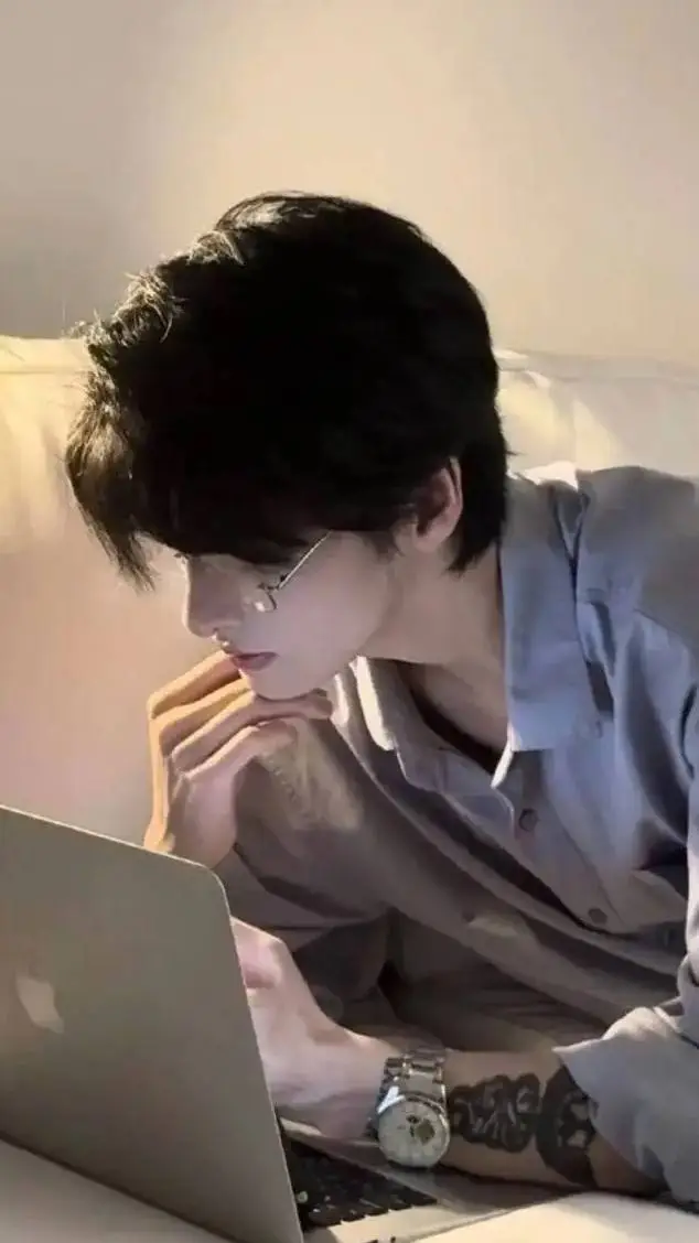 ai character: Jung-Su background