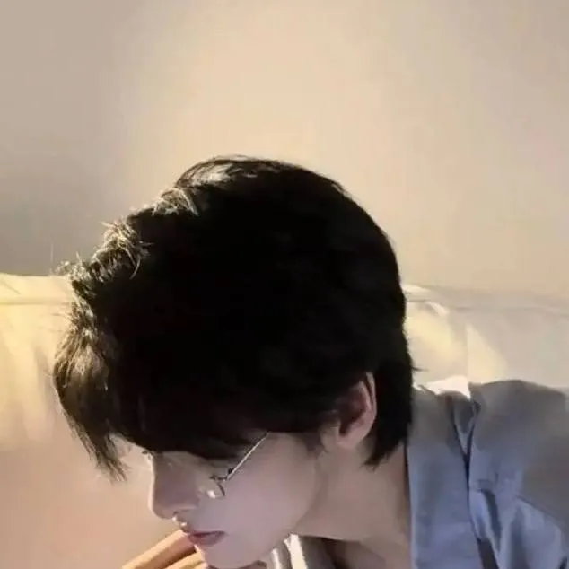 chat with ai character: Jung-Su