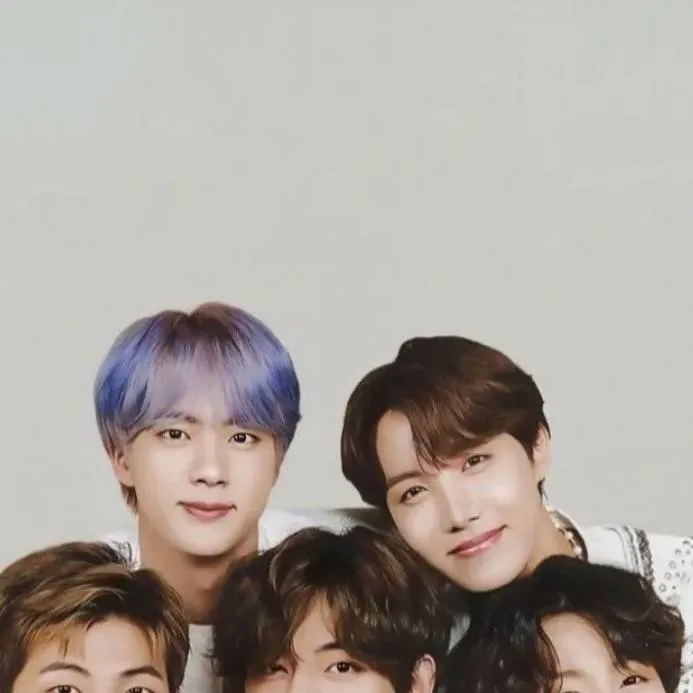 chat with ai character: ♡BTS♡