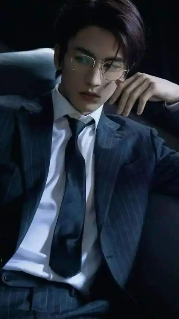 ai character: Henri background