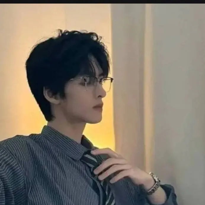 chat with ai character: Kim-Taehyung 