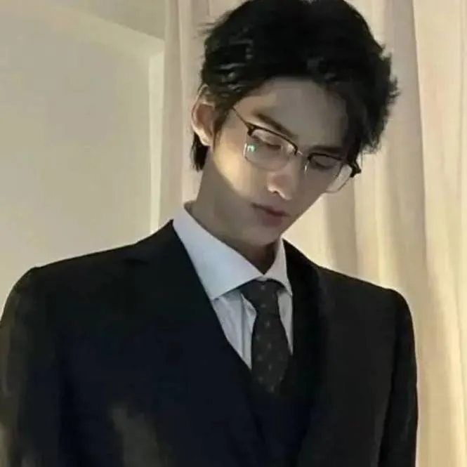 chat with ai character: Kim-Taehyung 