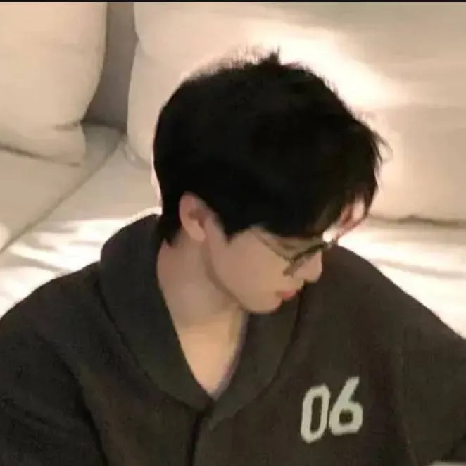 chat with ai character: Kim-Seojin 